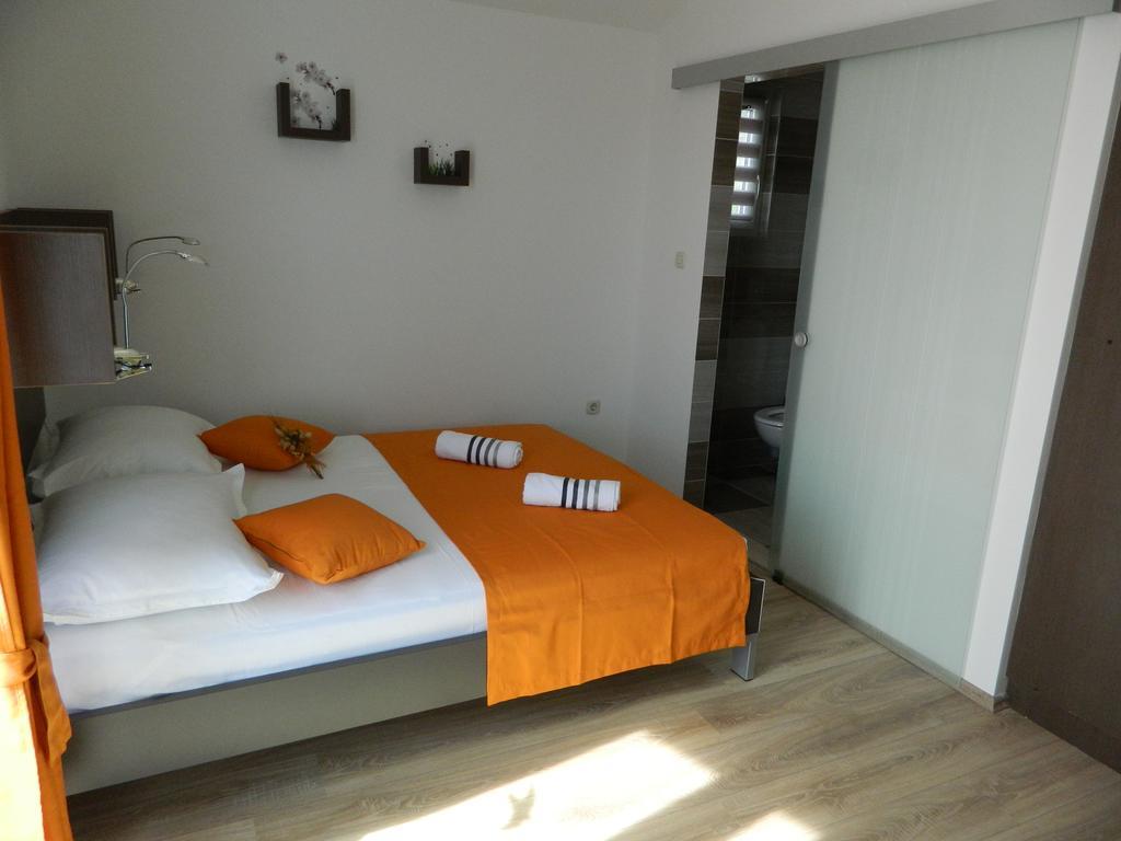 Apartmani Marinovic Podgora Exterior foto