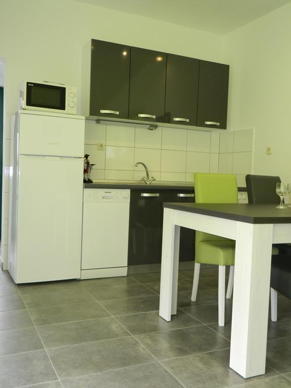 Apartmani Marinovic Podgora Exterior foto